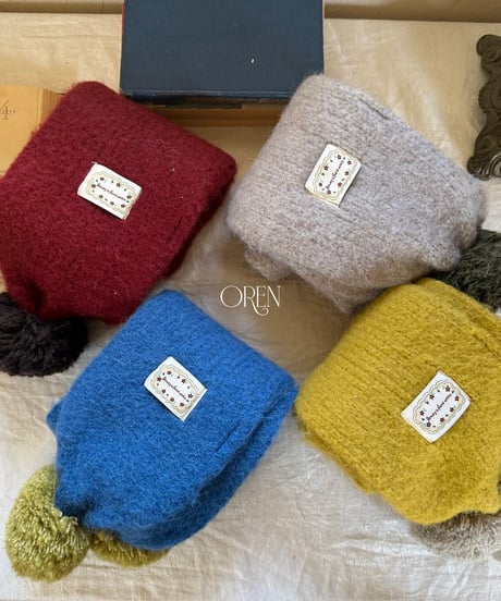 予約 OREN Merci Pom-Pom Scarf