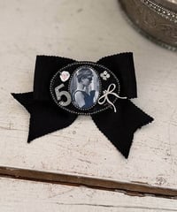 予約 marron Audrey brooch