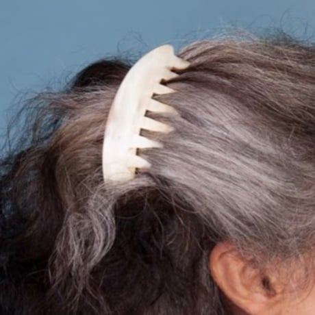 [kostkamm] Horn Decorative Comb  / 12x8 cm  / 9434