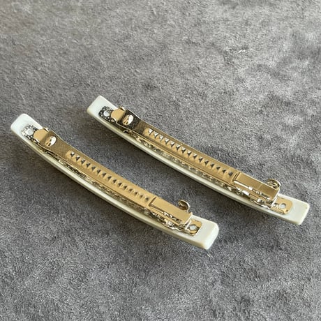 [ juju made ]  English porcelain hair barrette