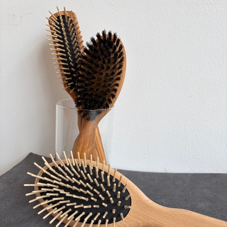 [KOSTKAMM]  Olive Wood Hair Brush with Black Boar Bristle / 17cm / オリーブウッド オーバル型 黒猪毛ブラシ / 4207