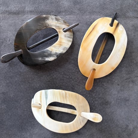 [KOSTKAMM]  Horn Hair Clip with Stick / 9436