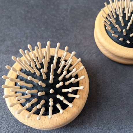 [KOSTKAMM]  Waxed Beech Wood Pop up  Brush / Round pin / 7cm