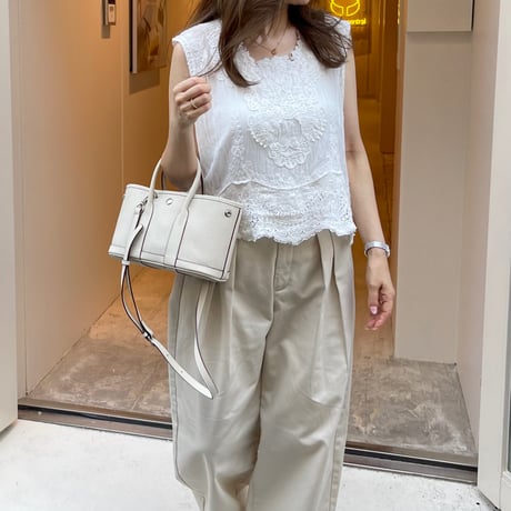Leather midium tote bag(Ivory)