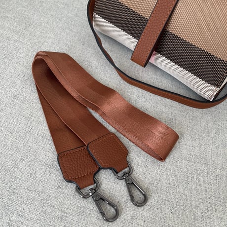 Leather cocoon bag