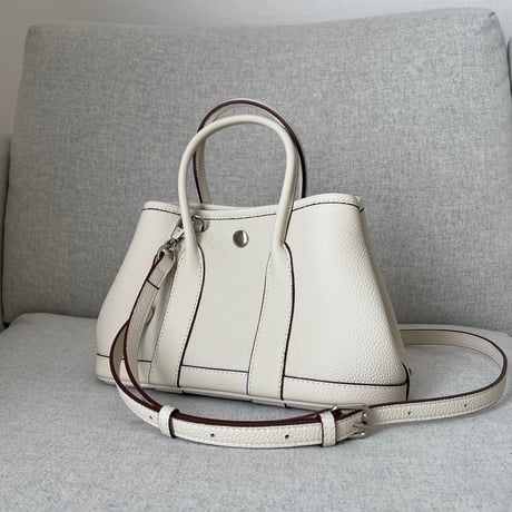 Leather midium tote bag(Ivory)