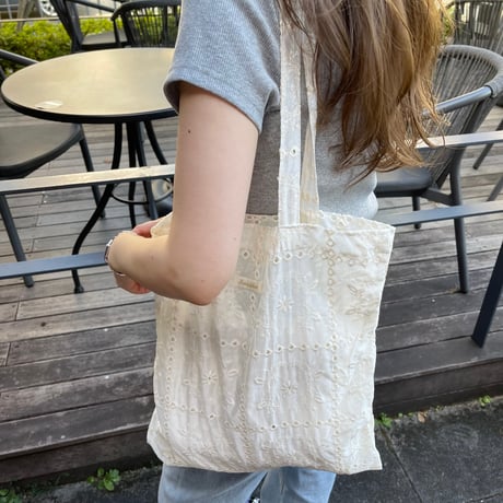Lace tote bag