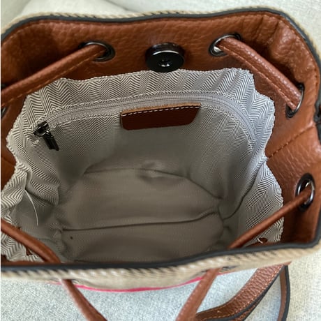 Mini bucket bag