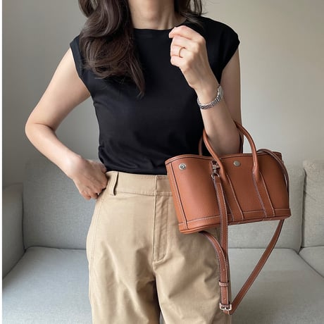 Leather midium tote bag (Brown)