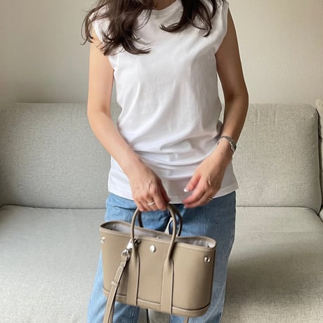 【9月再販予定】 Leather midium tote bag (Greige)