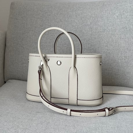 Leather midium tote bag(Ivory)