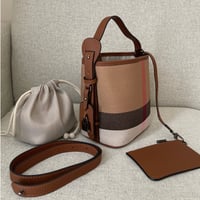 Leather bucket bag(Blown)