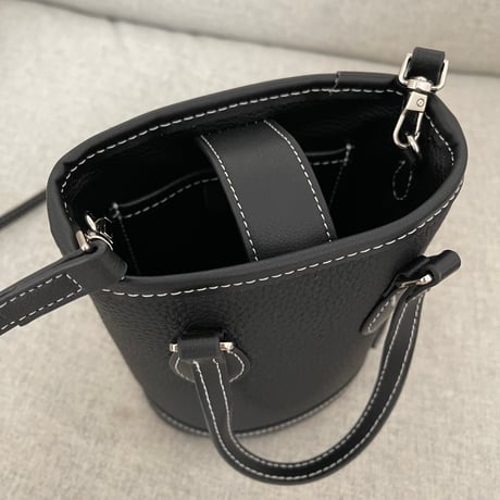 Square leather mini bag(Black)