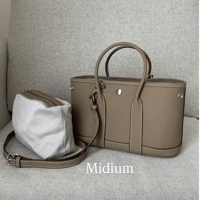 Leather midium tote bag (Greige)