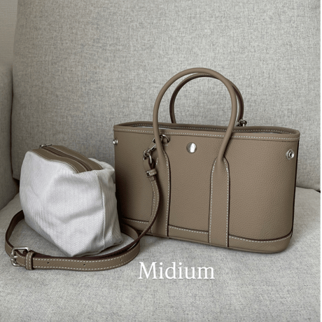【9月再販予定】 Leather midium tote bag (Greige)
