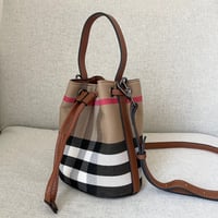 Mini bucket bag