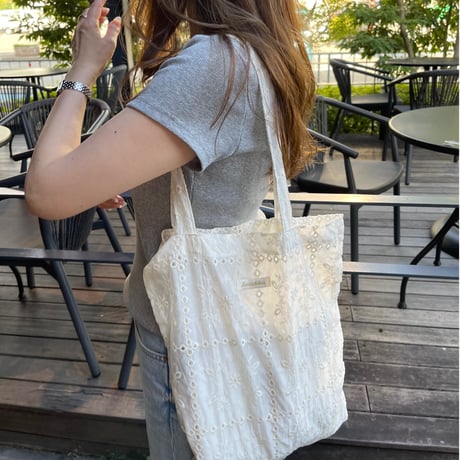 Lace tote bag