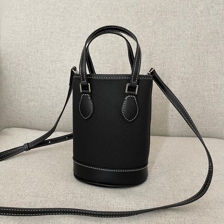 Square leather mini bag(Black)