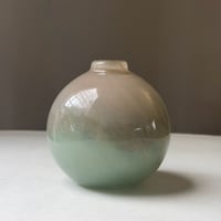 ガラスベース　一輪挿し