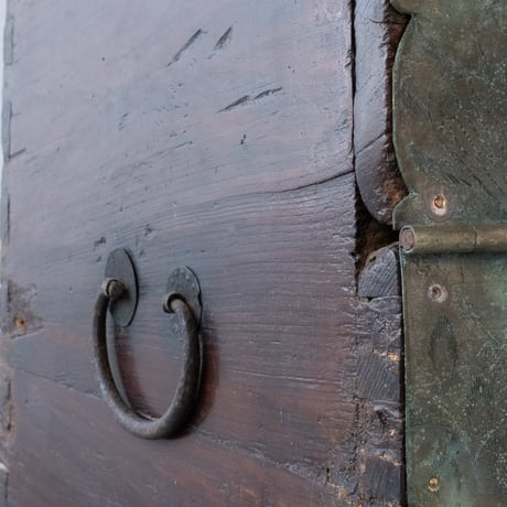 華やかな金具に風格が宿る 1800年代の李朝家具「バンダジ」/sa.1523'C