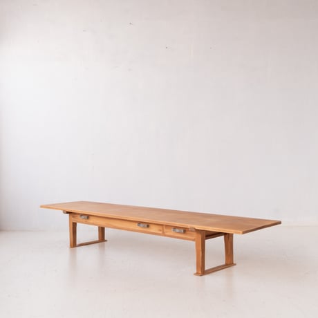 軽やかな鋏の音を想う 「裁ち場」と呼ばれたローテーブル/sa.1461'C