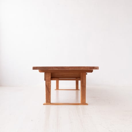 軽やかな鋏の音を想う 「裁ち場」と呼ばれたローテーブル/sa.1461'C