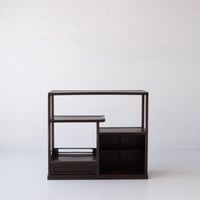 高低差がつくる美しいリズム オリジナルを生かした、違い棚付きの茶棚/sa.1478'B