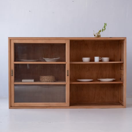商談中/ 奥行きを抑えた構造の 木味豊かでシンプルな水屋/sa.1362'D