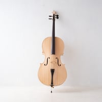 「楽器を愛でる」という選択肢、剥離加工を施したチェロ/sa.1438'C