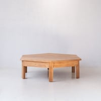蜜蝋仕上げの滑らかな木肌が気持ち良い六角形のちゃぶ台/sa.1455'C