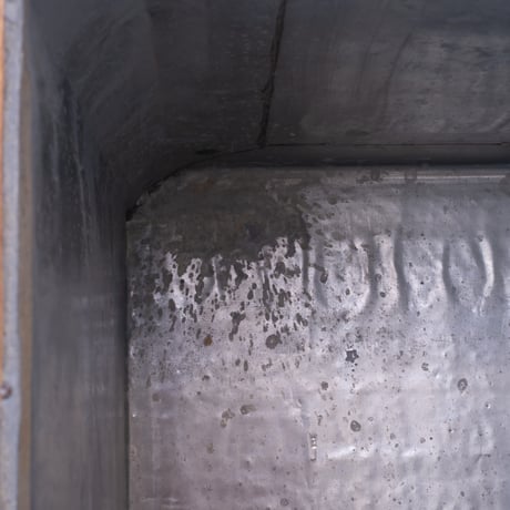 真鍮の取手付き・ブラックカラーにリペイントした茶箱/st.1341
