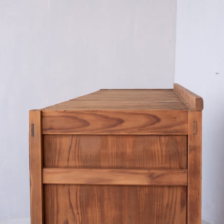 職人の美しい手仕事を今の暮らしへ モールガラスを取り入れた二段水屋/sa.1388'E