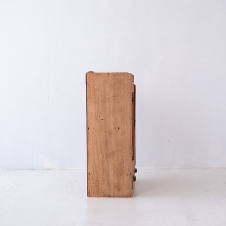 日々の景色を整える 2杯の抽斗を備えたガラス扉付き本棚/sa.1338'A