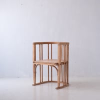 暮らしに合わせて表情を変えるベントウッドのリメイクチェア/st.1363
