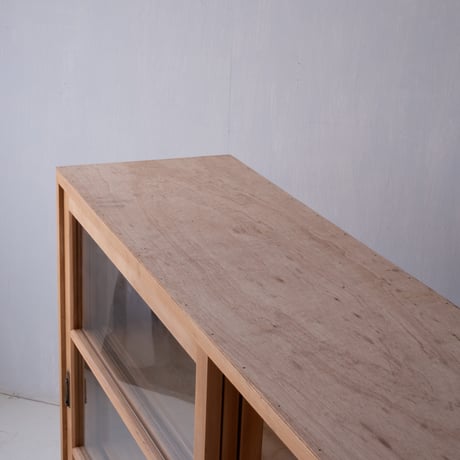 商談中/ 奥行きを抑えた構造の 木味豊かでシンプルな水屋/sa.1362'D