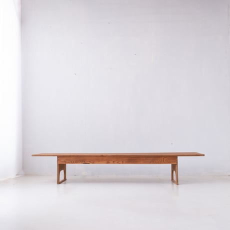 軽やかな鋏の音を想う 「裁ち場」と呼ばれたローテーブル/sa.1384'C