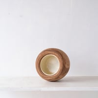 新しい使い方を想像したくなる、愛らしい丸みのリペイント火鉢/st.1425