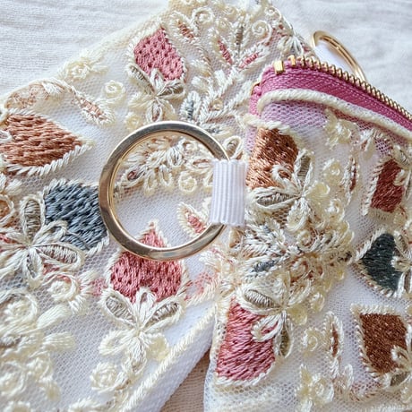 medium pouch