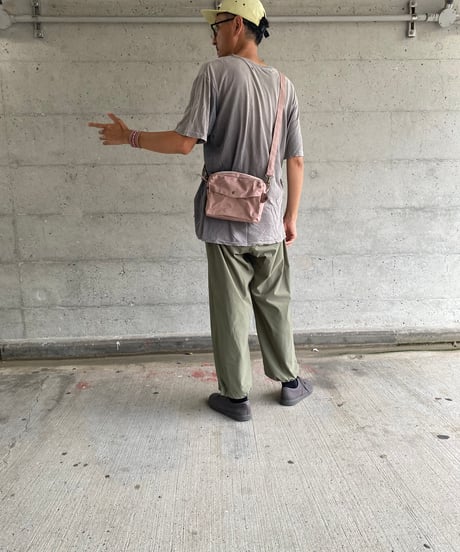 【フラップ部分をリニューアル！】ロングショットポシェット -アシュリーピンク-