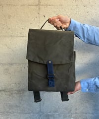 【ストラップの幅が4cmに！】ウィリアムソンリュックサックM  -カーキ/ディープシーネイビー-