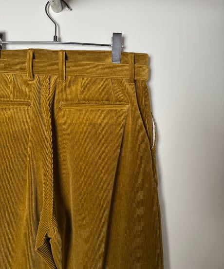 【YOKO SAKAMOTO（ヨーコサカモト）】BELTED TROUSERS -AMBER