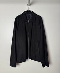 【YOKO SAKAMOTO（ヨーコサカモト）】 ZIP BLOUSON−BLACK(FG）