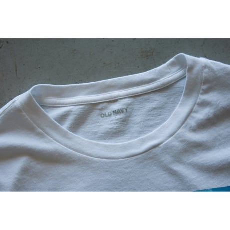 “Old Navy” Surf Graphic Tshirt