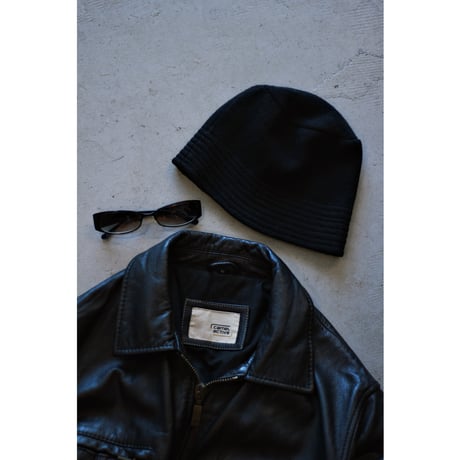 Rib Design Black Beanie / Made in Italy