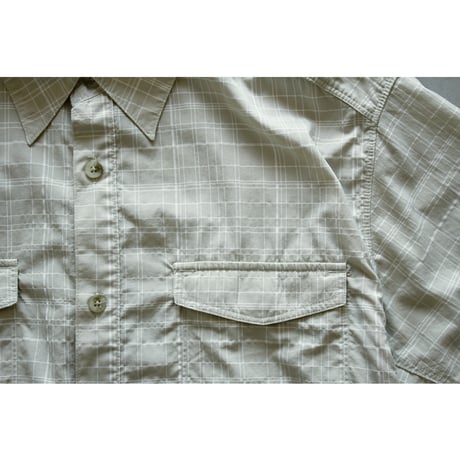 “Columbia” Titanium Plaid Nylon Tech Shirt