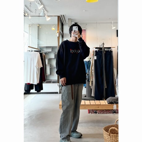 Logo Embroidery Sweatshirt