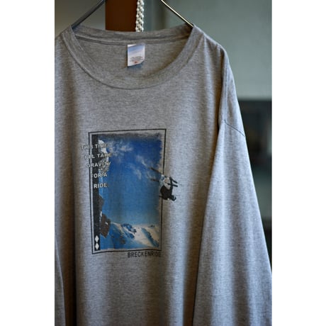 2000s Early anvil Breckenridge Graphic LS Tshirt