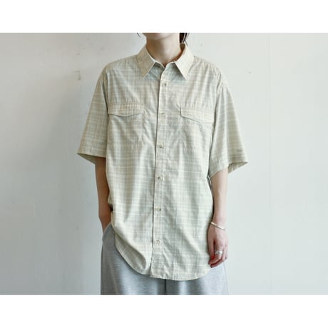 “Columbia” Titanium Plaid Nylon Tech Shirt
