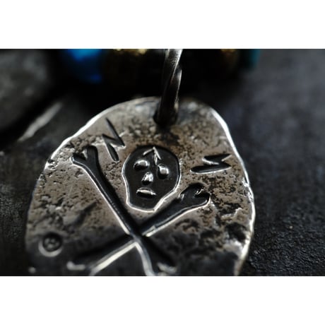 CB SKULL NECKLACE