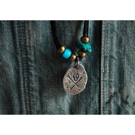 CB SKULL NECKLACE